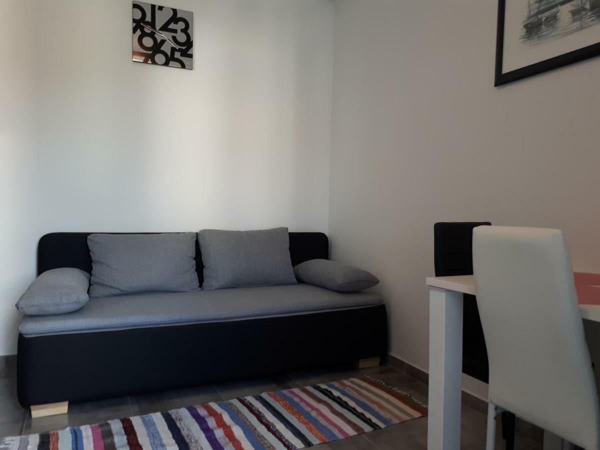 Apartmani Korina Starigrad Paklenica Extérieur photo