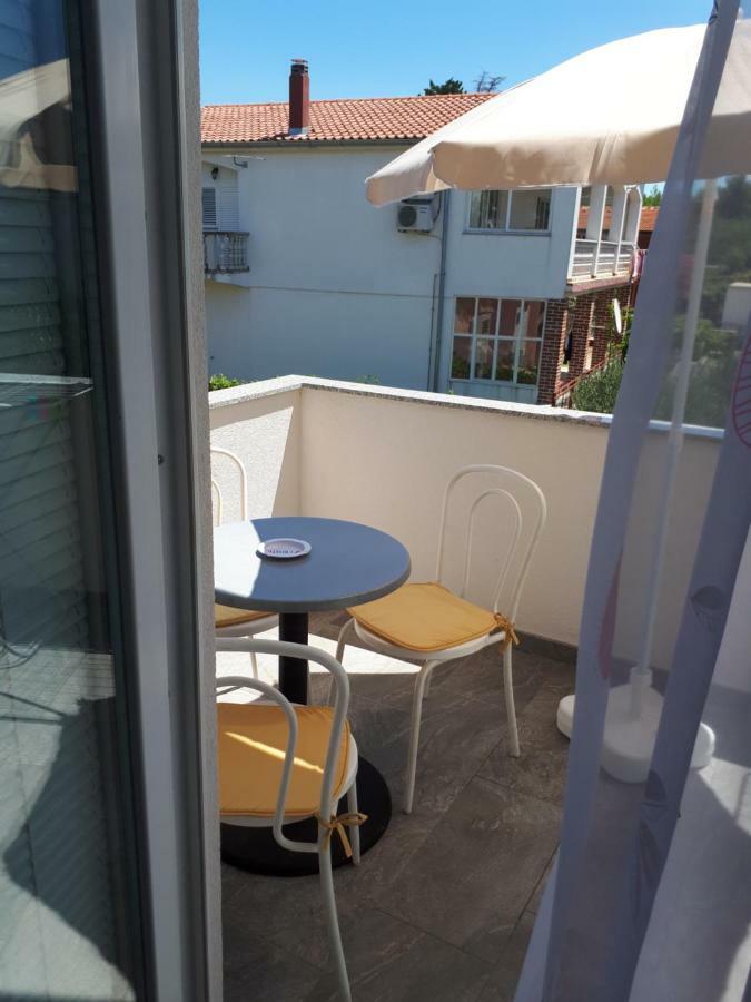 Apartmani Korina Starigrad Paklenica Extérieur photo