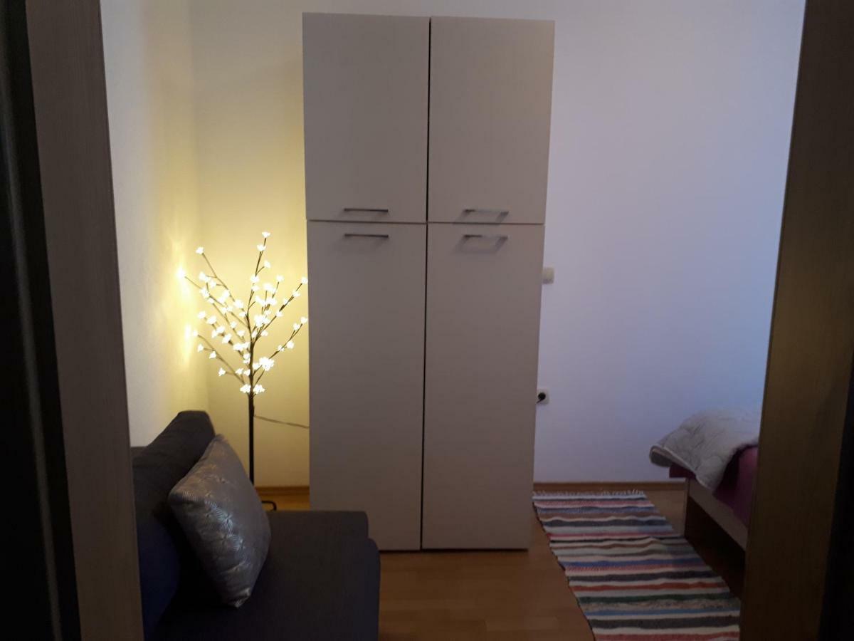 Apartmani Korina Starigrad Paklenica Extérieur photo